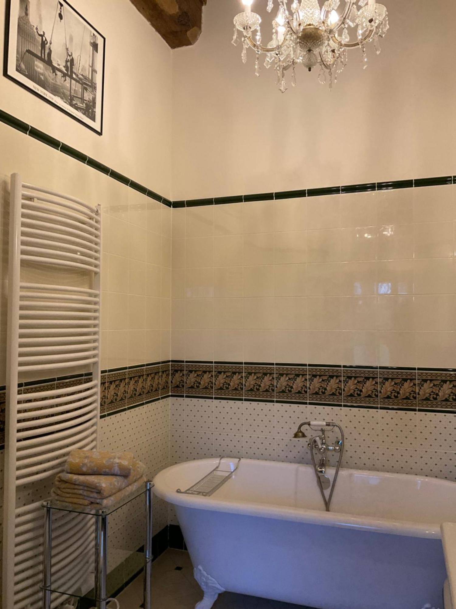 Le Logis D'Equilly Bed & Breakfast Luaran gambar
